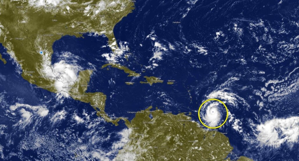 Territorios del Caribe Oriental se preparan ante el paso del huracán Beryl