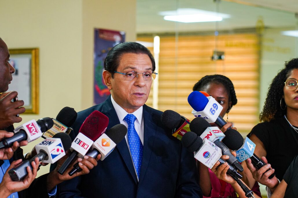 Dr. Daniel Rivera llama a la cooperación ciudadana para evitar propagación del dengue en RD