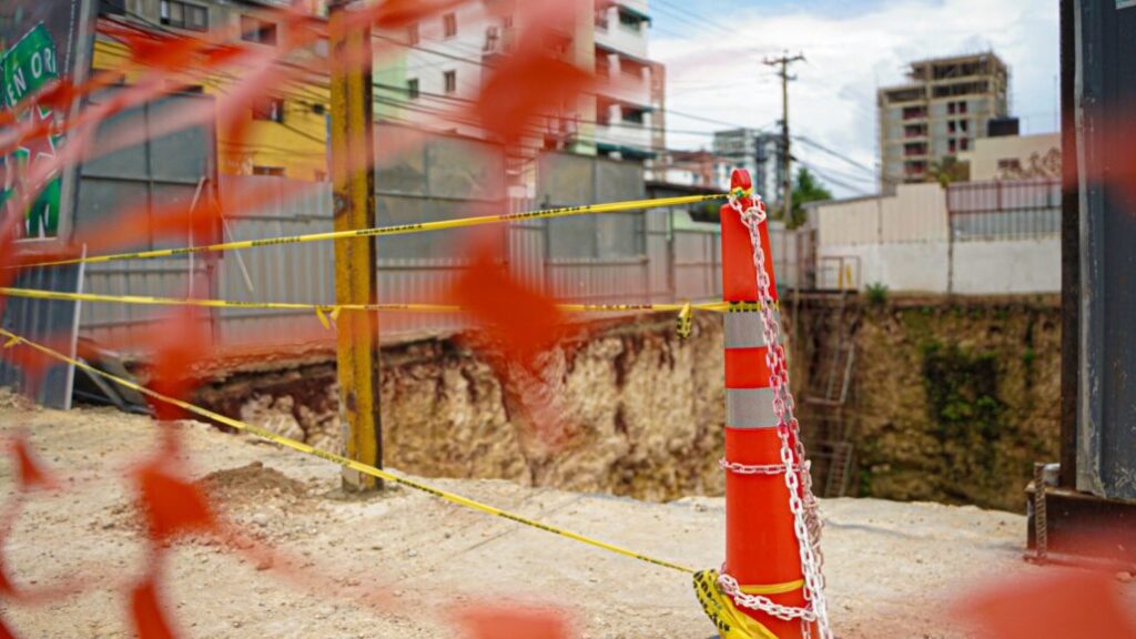 Mayoría de constructoras violan ley al no usar muros de contención en obras con fosas profundas | 2 | Mayoría de constructoras violan ley al no usar muros de contención en obras con fosas profundas - Noticias de hoy en República Dominicana | De Último Minuto