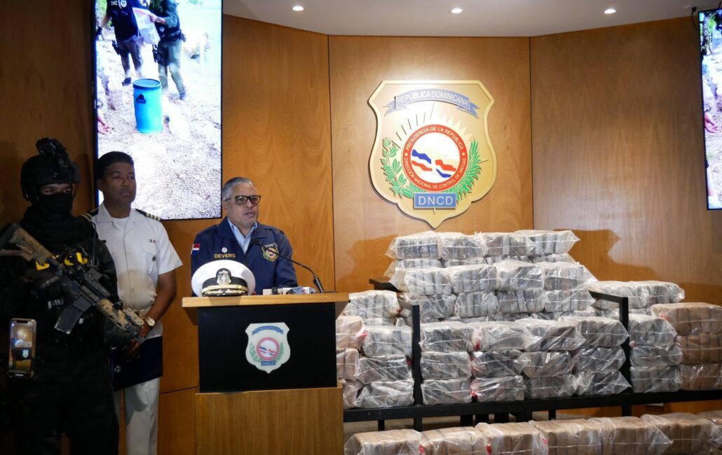 Confiscan 322 paquetes presumiblemente cocaína y marihuana en La Altagracia