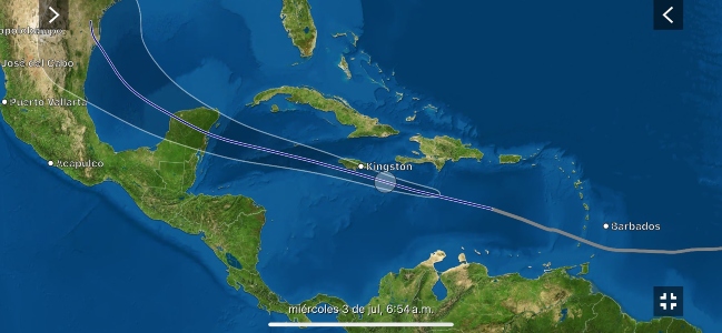 Beryl llegará a Jamaica con fuerza de huracán mayor