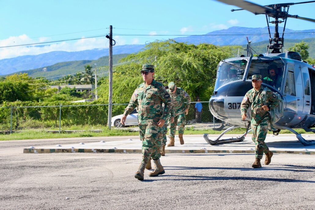 Mayor General de las FF.AA. realiza reunión ordinaria en Jimaní