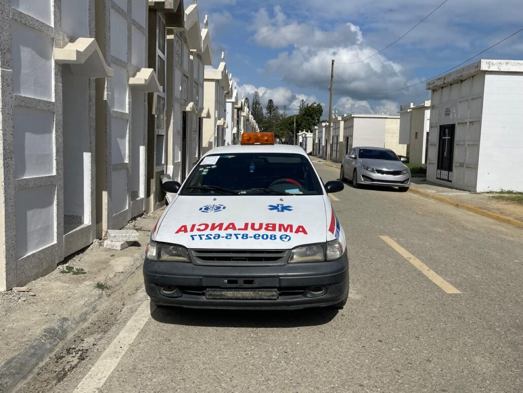 Tres personas pierden la vida tras impacto de rayo en Piedra Blanca