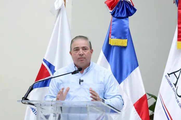 Héctor Poncella el nuevo presidente de Junta de Aviación Civil | De Último Minuto