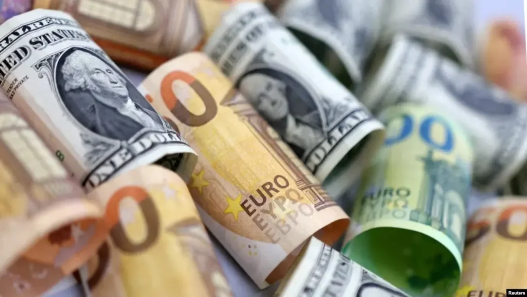 La tasa de cambio del dólar y euro del 26 de julio 2024