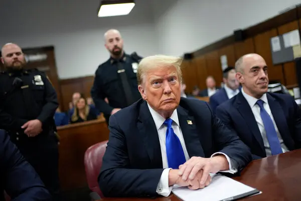 Trump intenta llevar su caso penal de Nueva York