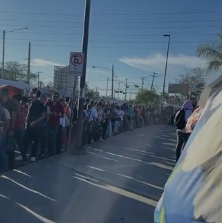 Caos en el Metro de Santo Domingo en plena hora pico