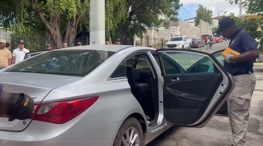 Recuperan vehículo sustraído a profesor ultimado en el sector El Valiente, de Boca Chica