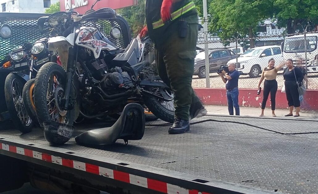 Motociclista muere tras ser impactado por el conductor de una patana