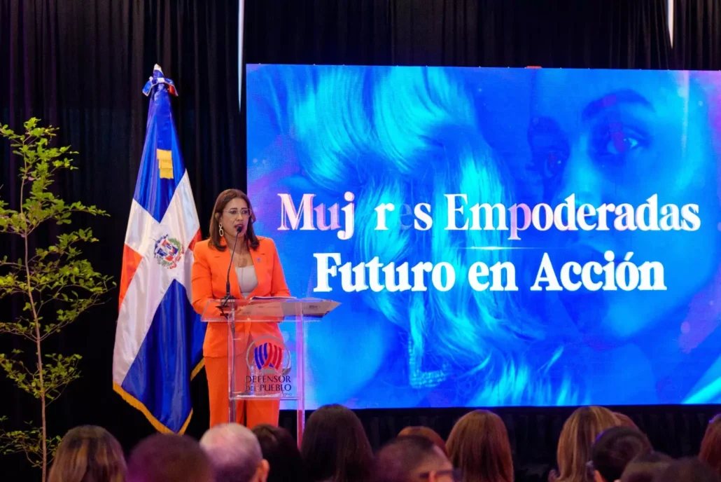 Defensor del Pueblo promueve participación de las mujeres en encuentro de lideresas