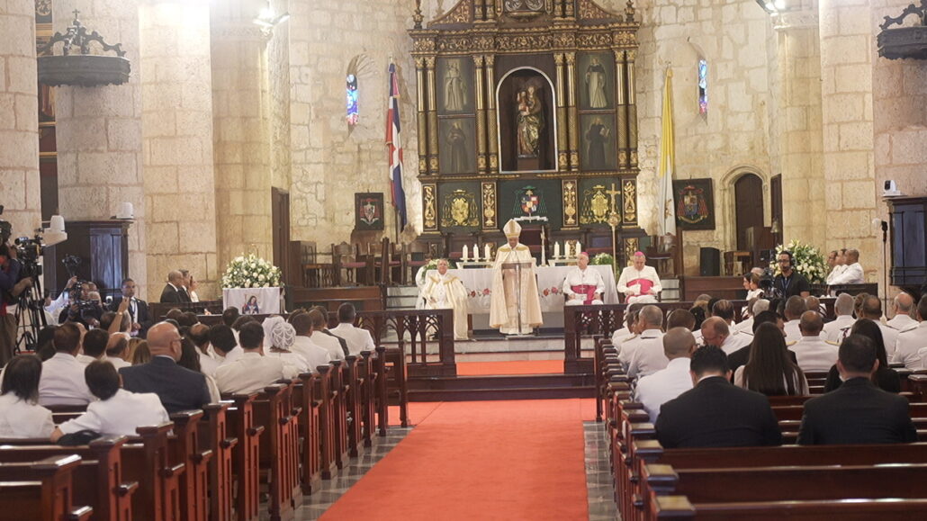 Abinader encabeza Te Deum por el 161 aniversario de la Restauración