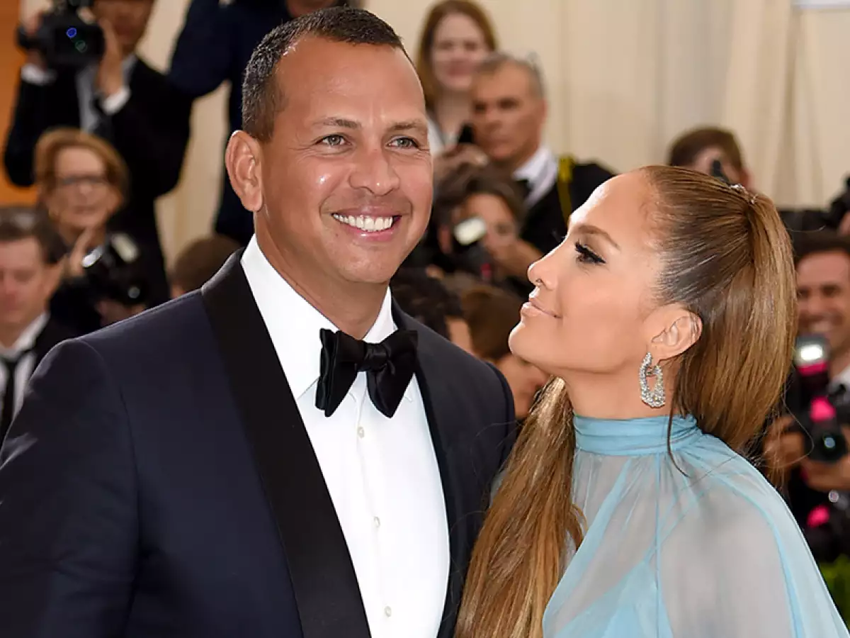 Álex Rodríguez llama la atención con mensaje tras anuncio de divorcio de Jennifer Lopez y Ben Affleck - Noticias de hoy en República Dominicana | De Último Minuto