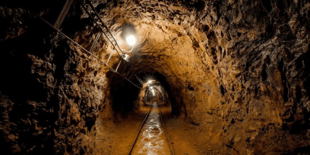 Mueren 15 mineros tras el colapso de una mina de oro por lluvias torrenciales en Sudán