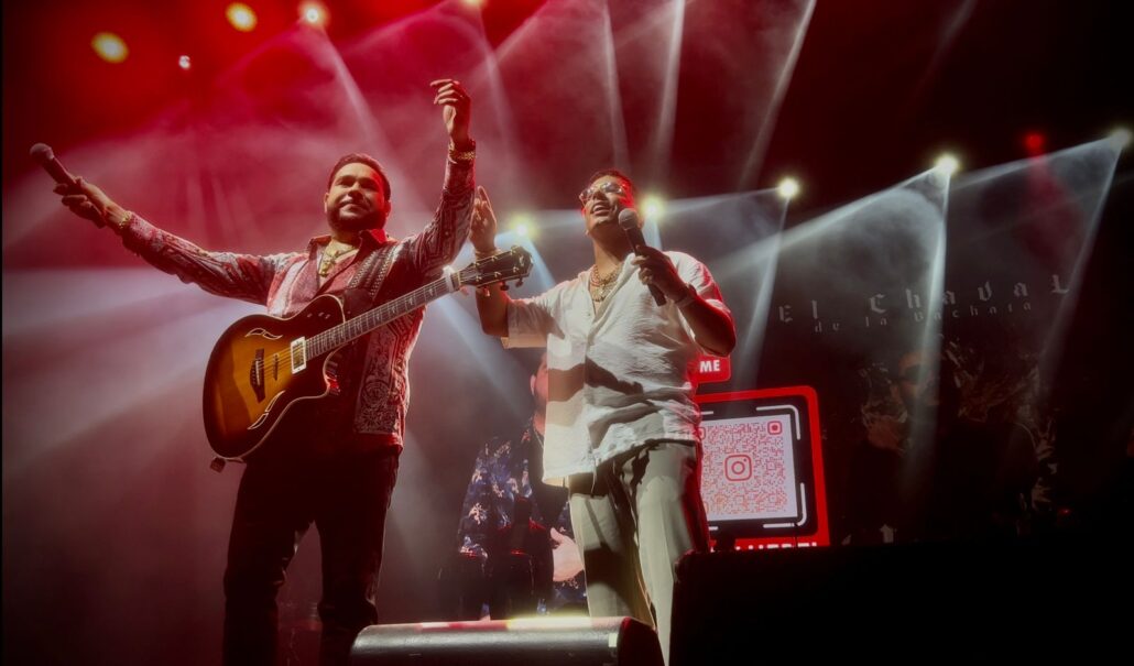 El Chaval de La Bachata a casa llena en el Coca-Cola Music Hall de Puerto Rico