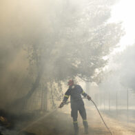 Mujer provoca incendios para "mirar y coquetear" con los bomberos - Noticias de hoy en República Dominicana | De Último Minuto