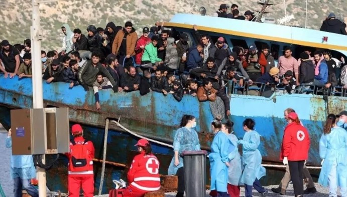 Grecia advierte que la suspensión unilateral de Schengen no resolverá la crisis migratoria