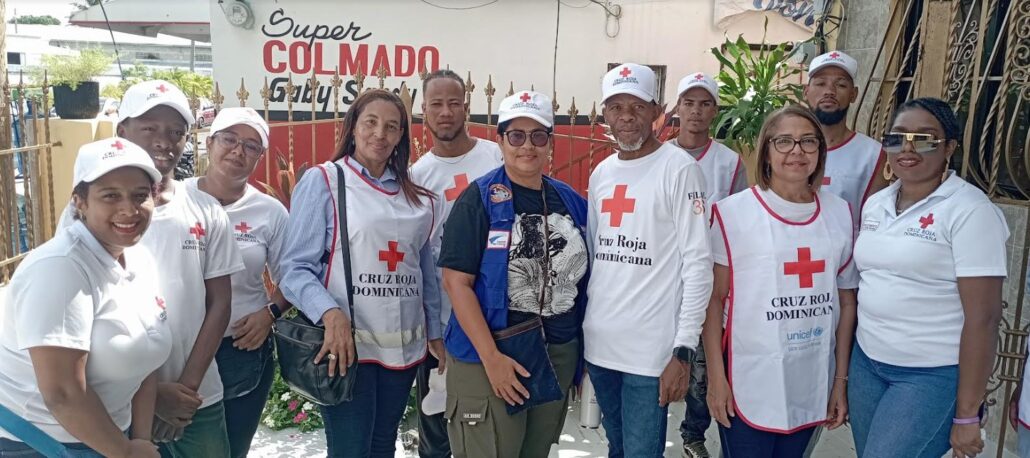 Cruz Roja SDO realiza jornada de eliminación de vectores y fumigación en la Zona Industrial de Herrera