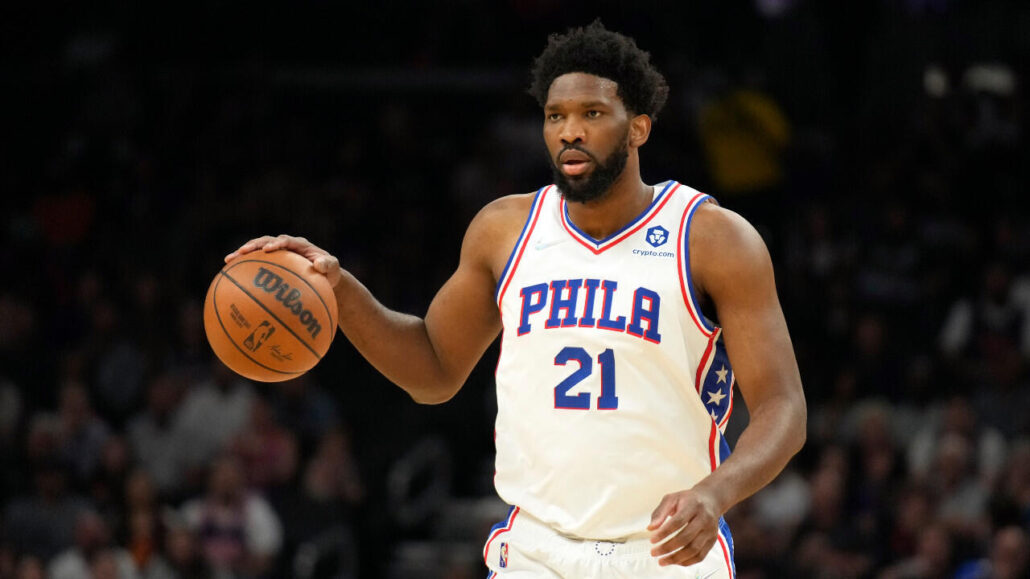 Joel Embiid renueva su contrato con los 76ers por tres años y 193 millones