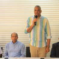 Club Los Prados presenta al coach Carlos Payano y jugadores para el TBS Distrito - Noticias de hoy en República Dominicana | De Último Minuto