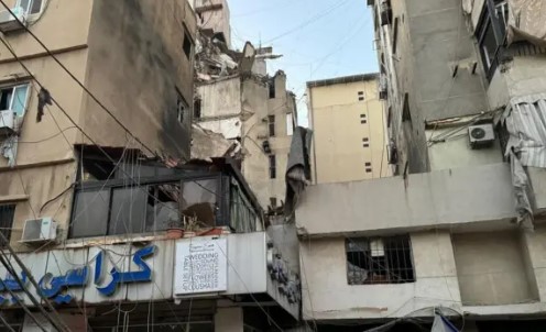 Mueren tres presuntos miembros de Hizbulá en ataque israelí contra un edificio en Líbano