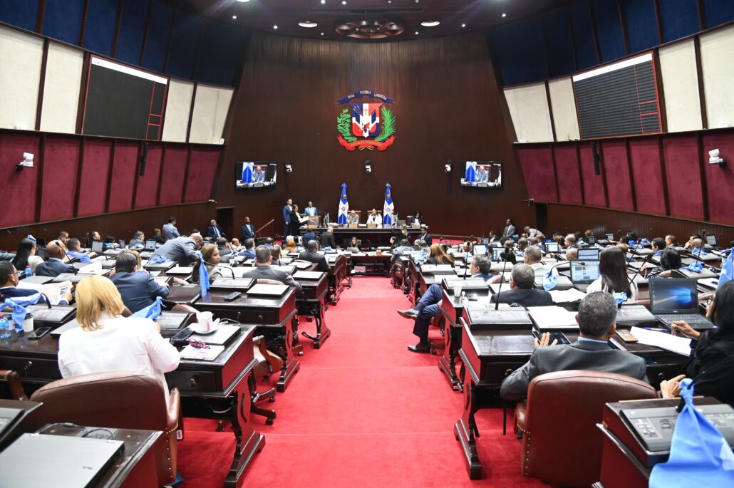 Diputados aprueban resolución solicita presentación actas electorales de Venezuela