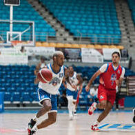 Ozuna debuta como jugador en la primera Categoría de Osos de Manatí en el Baloncesto de Puerto Rico - Noticias de hoy en República Dominicana | De Último Minuto
