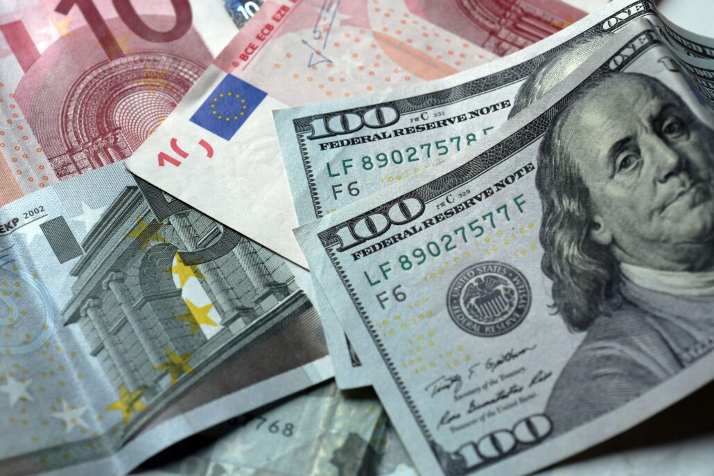 Conoce la tasa del dólar y euro para este jueves 26 de septiembre 2024