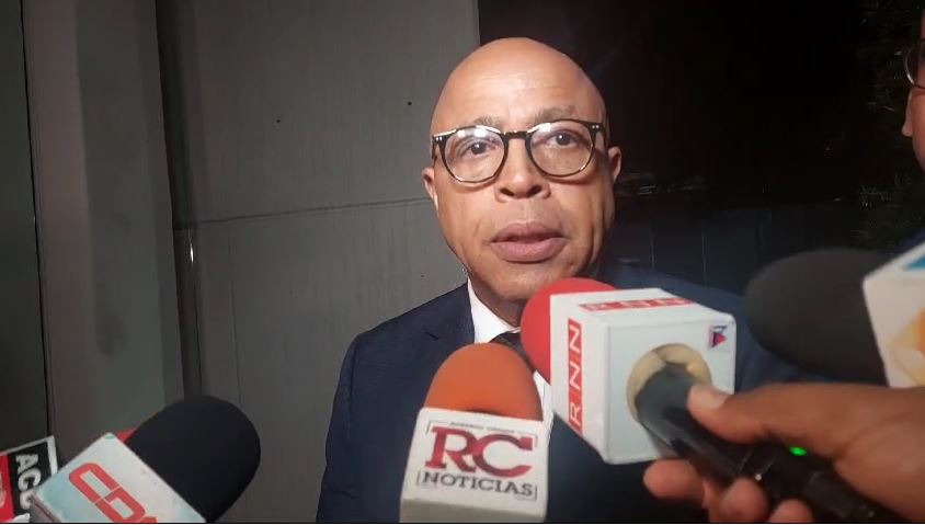 Pacheco dice que Maduro “es un payaso” y exhorta al presidente Abinader a no hacerle caso