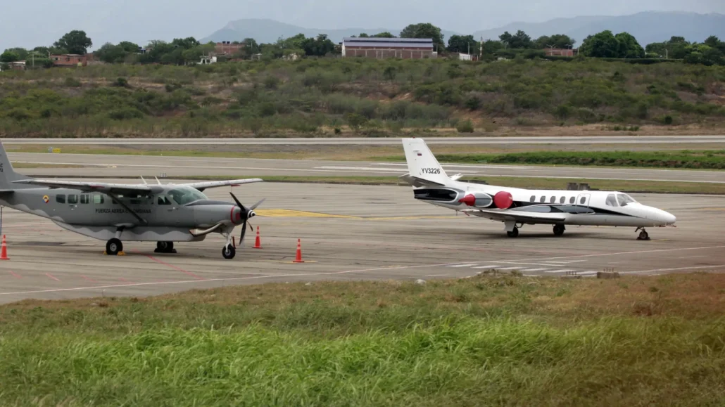 Un avión oficial venezolano aterriza de emergencia en Colombia