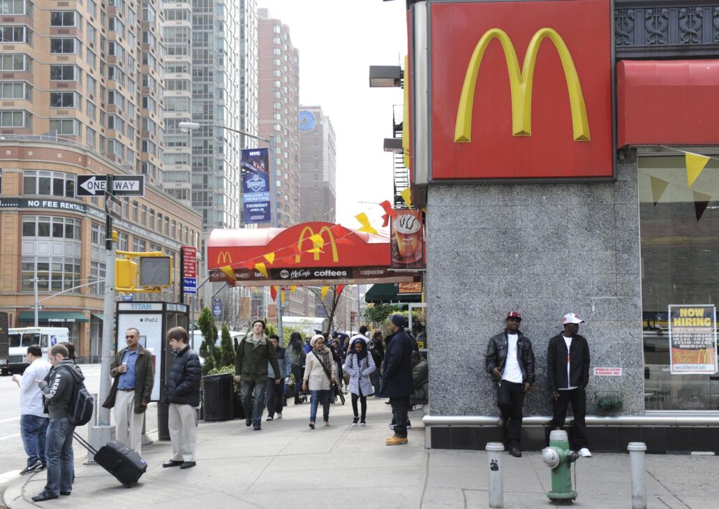 Se eleva a 75 el número de afectados por el brote de E. coli en McDonald's de EE.UU.