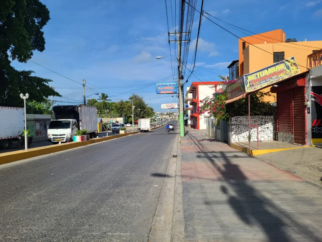 Imagen fuente externa. Militarizan Navarrete durante paro de 24 horas convocado por grupos populares