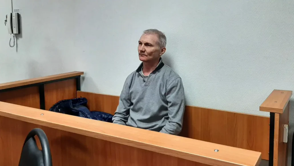 Sale en libertad un ruso que fue condenado por un dibujo de su hija contra la guerra