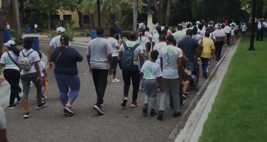 Pastoral de la Salud pide cobertura total y tratamientos accesibles en Caminata por la Salud Mental