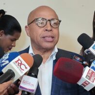 Pacheco a Leonel sobre retirar la reforma fiscal