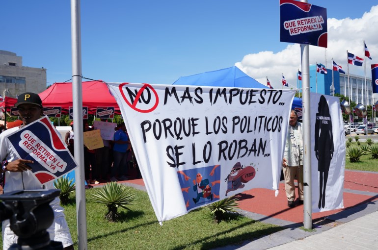 Continúan las protestas de diferentes sectores para exigir el retiro de la reforma fiscal