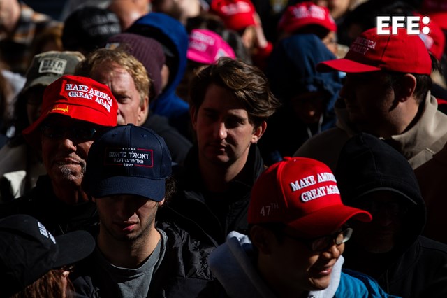 Trump congrega a miles de simpatizantes en el centro de Nueva York para su gran mitin