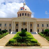 Abinader designa nuevos funcionarios en el servicio consular