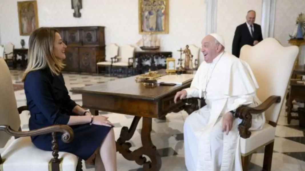 Papa Francisco recibe a la presidenta del Parlamento Europeo en el Vaticano