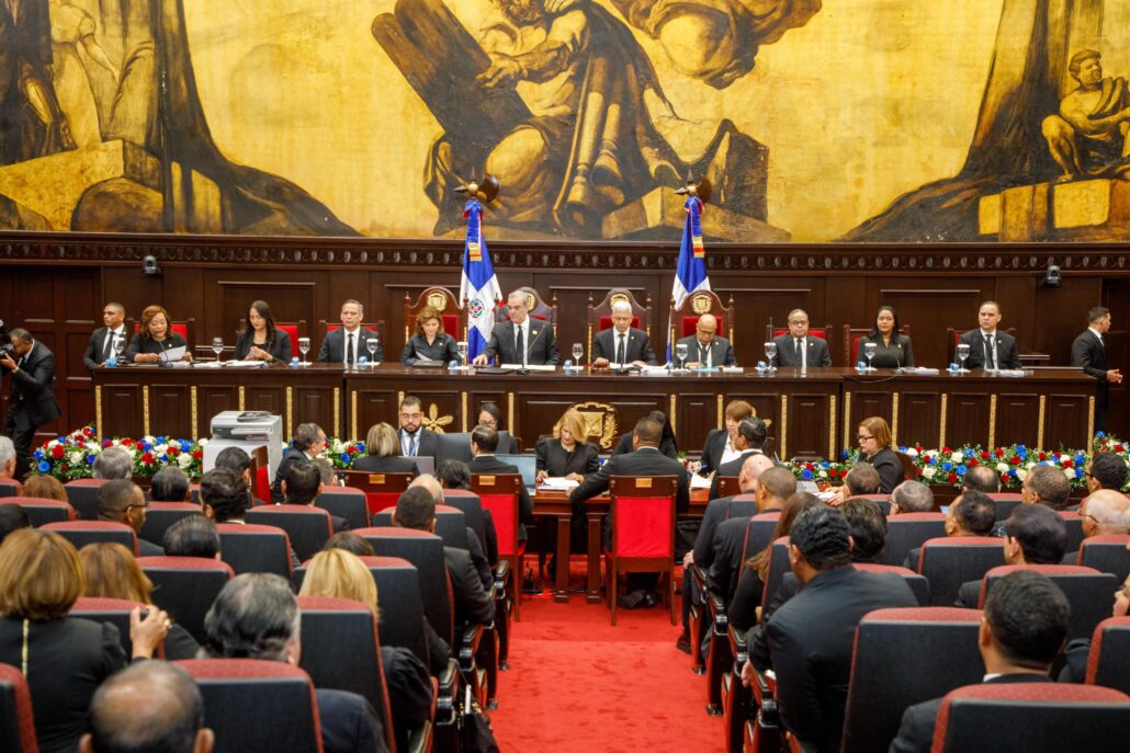 Asamblea Nacional deja proclamada la nueva Constitución de la República Dominicana