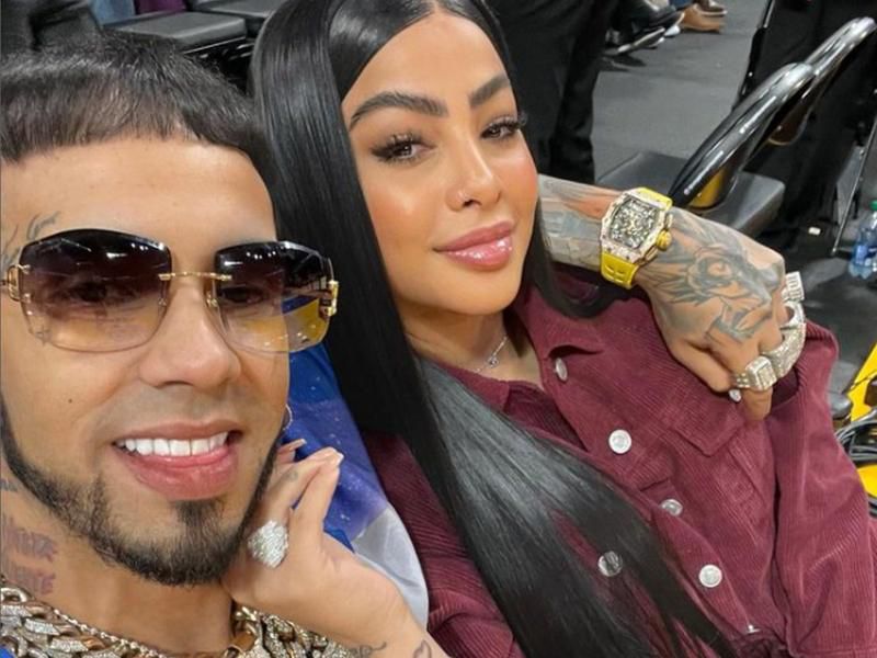 Yailin la Más Viral confirma Anuel AA, acogió su solicitud y le firmó los papeles que le autorizan viajar con su hija Cattleya.