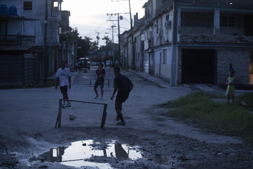 Cuba prevé este martes una afectación del 52 % del país sin luz, la mayor de 2024