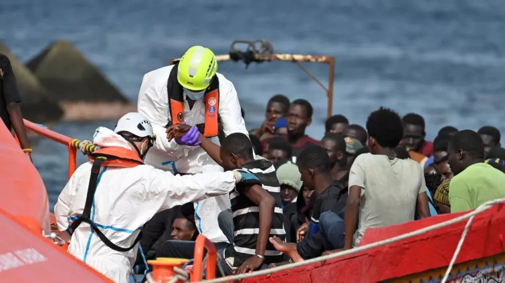 Rescatan más de 200 migrantes en ruta hacia Canarias, entre ellos tres bebés