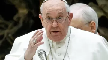 El papa alerta del aumento de suicidios entre los jóvenes, 