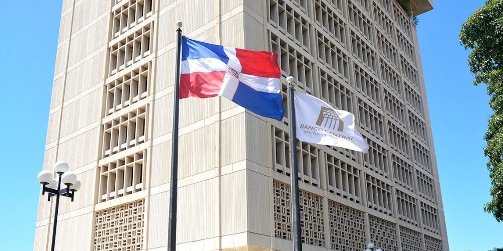 FMI califica de 