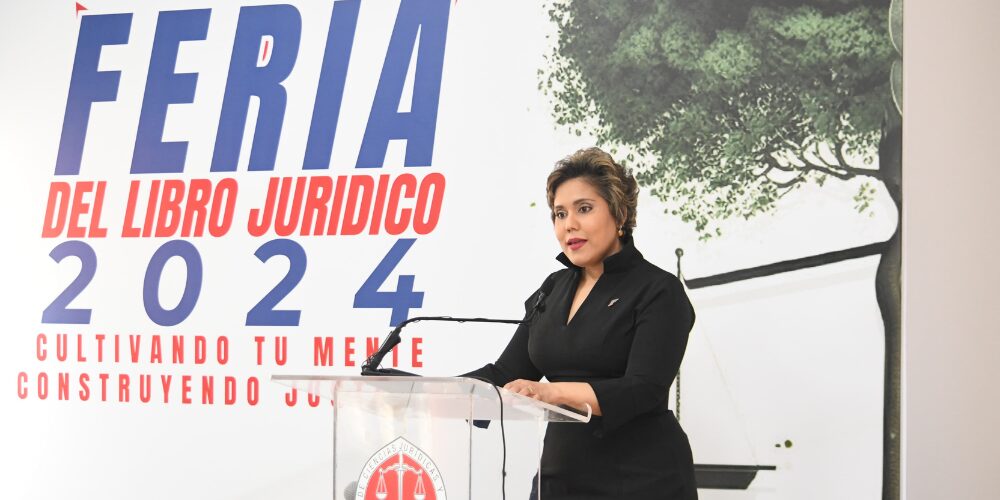 María Elena Vásquez plantea se necesita mayor nivel de competencia para impulsar la economía