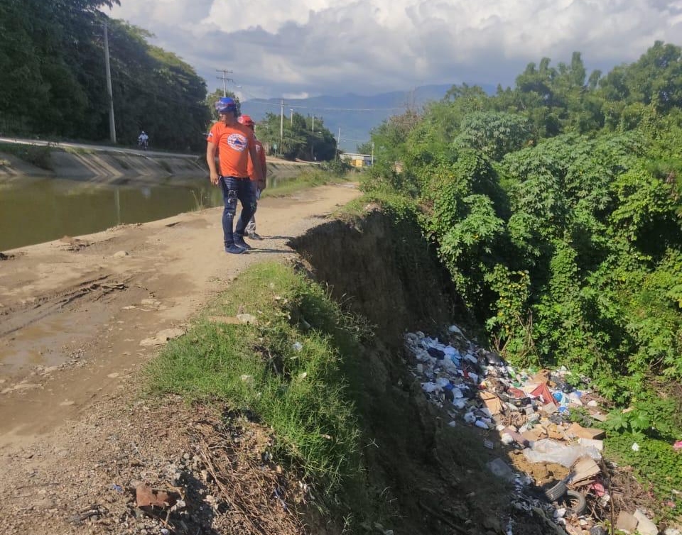 Defensa Civil en Santiago llama a la población en zonas vulnerables a estar vigilantes ante lluvias anunciadas