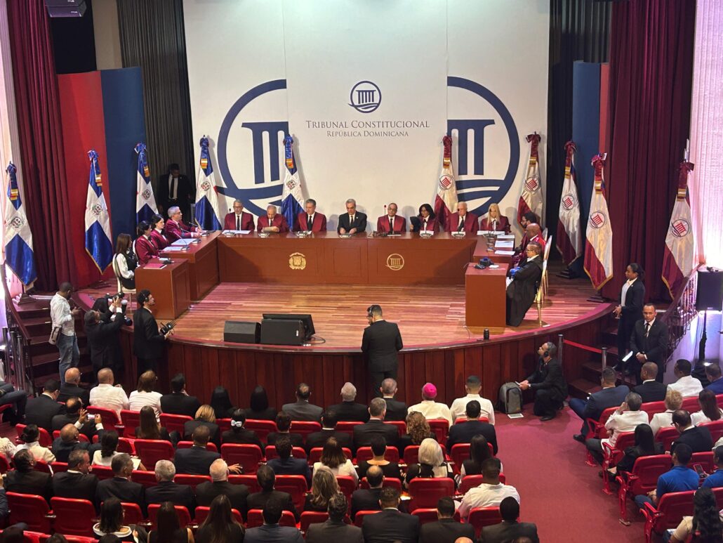 Presidente Abinader encabeza audiencia solemne en conmemoración de la Constitución