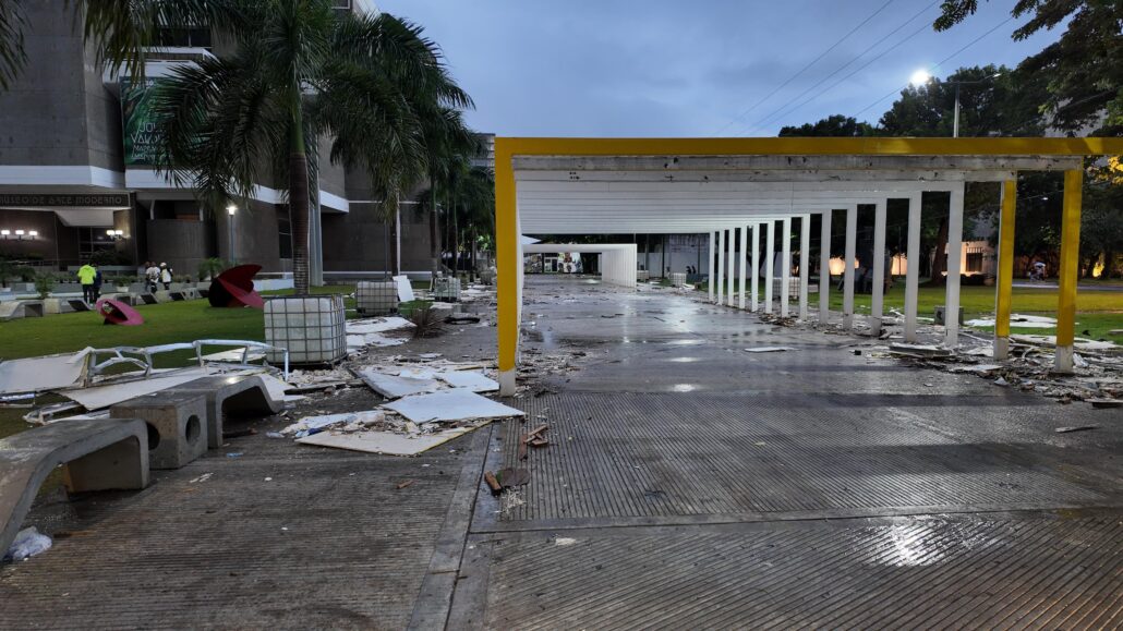 Persisten escombros en la Plaza de la Cultura a una semana de clausura de la FILSD 2024