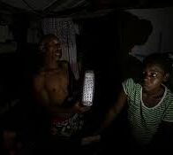 Gobierno de Cuba obligará a empresas privadas a generar el 50% de la energía que consuman