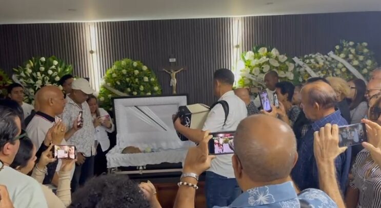 Rinden homenaje a Rafaelito Román